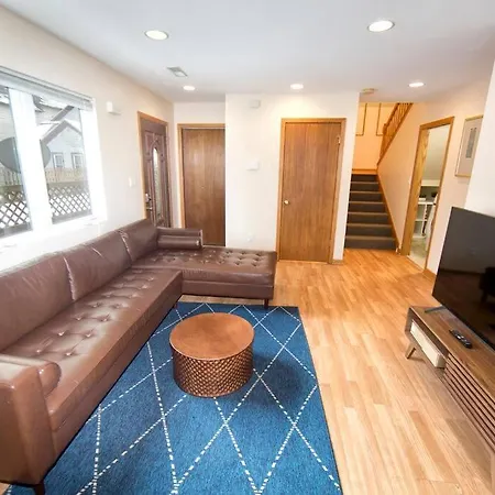 Tucked Away Off Brady - 4 Beds Apartment Milwaukee Exterior photo