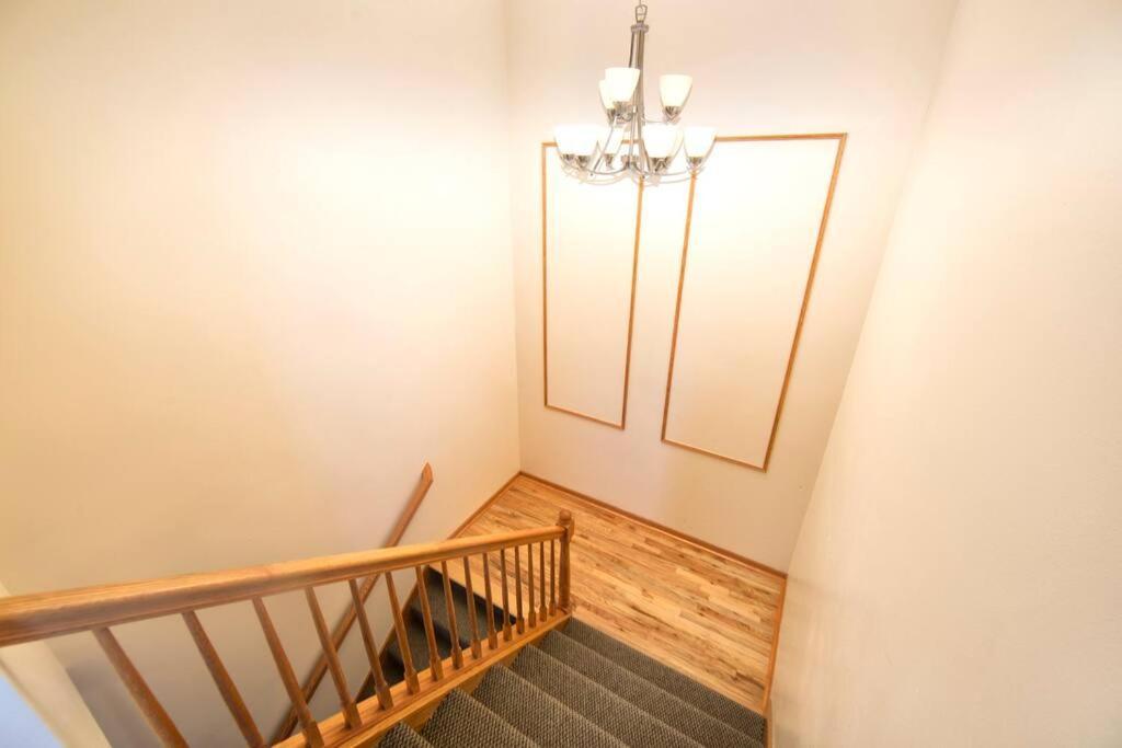 Apartment Tucked Away Off Brady - 4 Beds