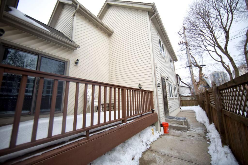 Apartment Tucked Away Off Brady - 4 Beds Milwaukee